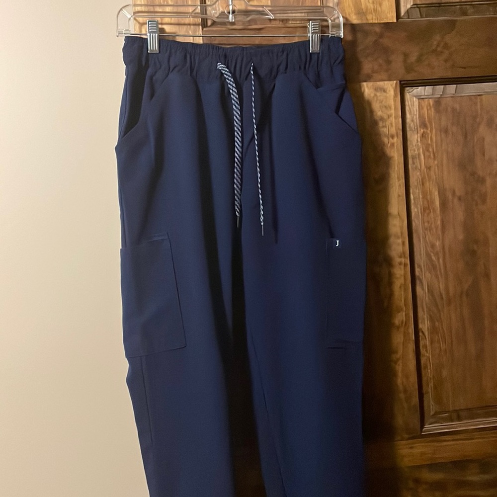 navy blue jogger scrub pants